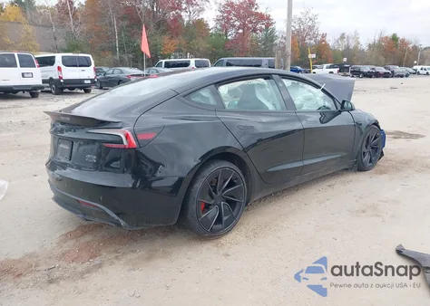 2024 Tesla Model 3 Performance All-Wheel Drive z USA, uszkodzony, nr VIN 5YJ3E1ET3RF900493